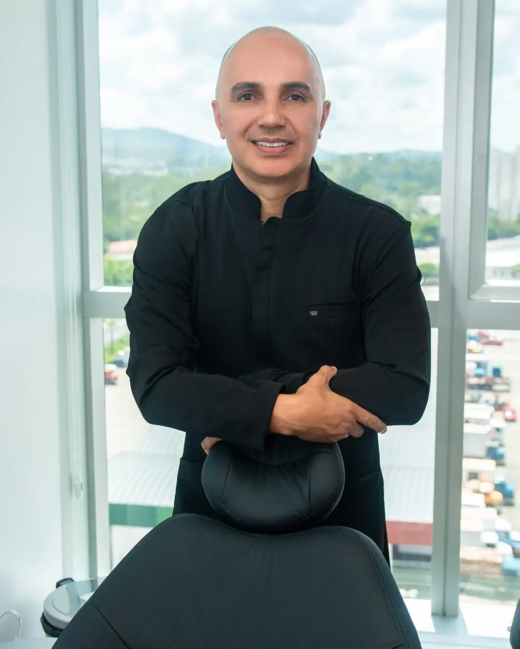 Dr. Eduardo Paulino